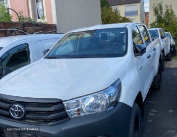 TOYOTA HILUX DOUBLE CABINE 2.4D